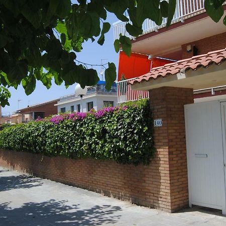 Apartamento Maraka Playa Кастельдефельс Экстерьер фото