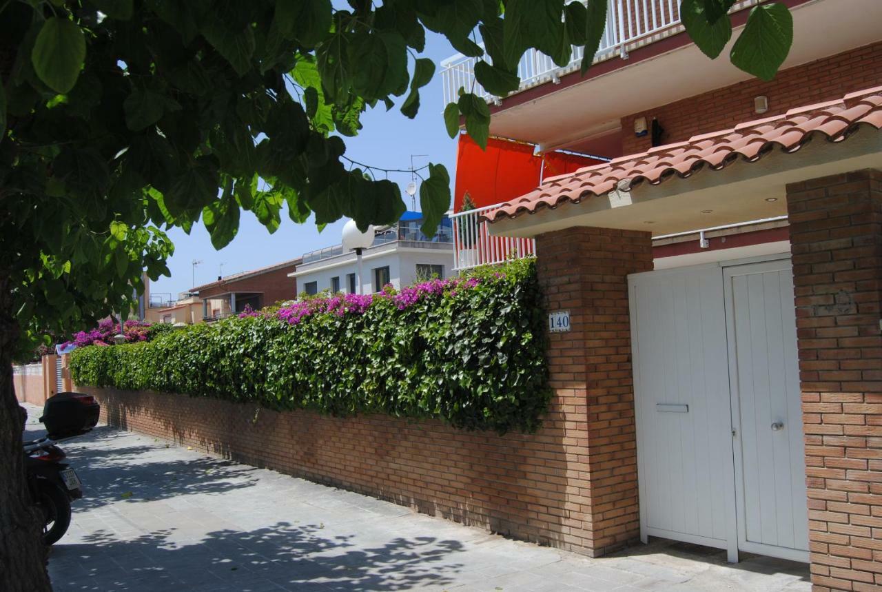 Apartamento Maraka Playa Кастельдефельс Экстерьер фото